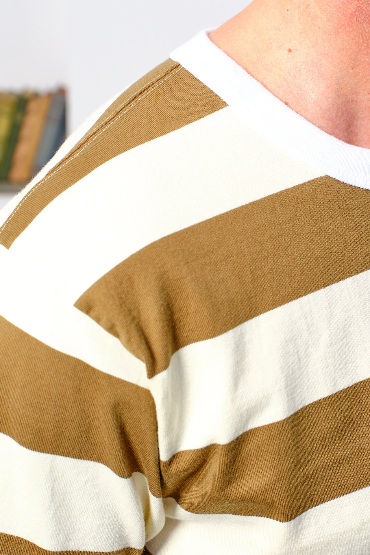 WHITESVILLE - Border Stripe T-Shirt | olive