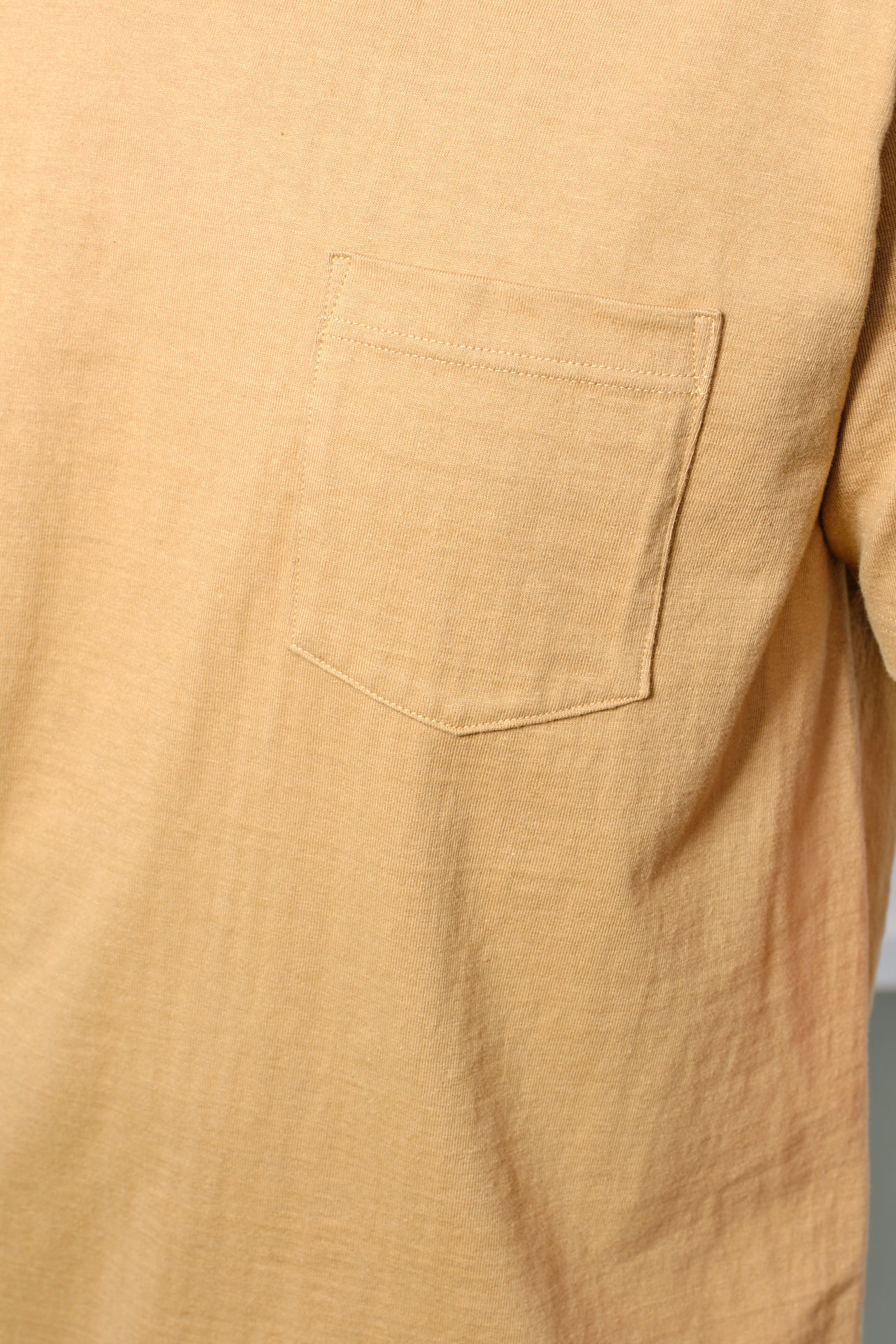 WHITESVILLE - Shortsleeve Pocket T-Shirt | beige