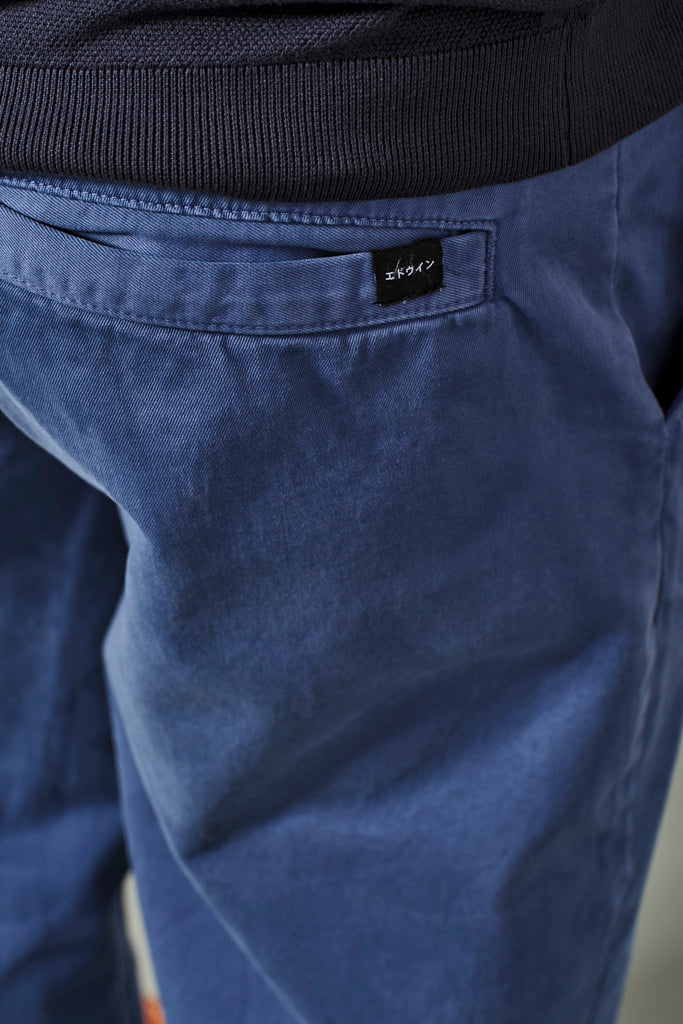 EDWIN - CHINO JAGA LOOSE PANT | coronet blue