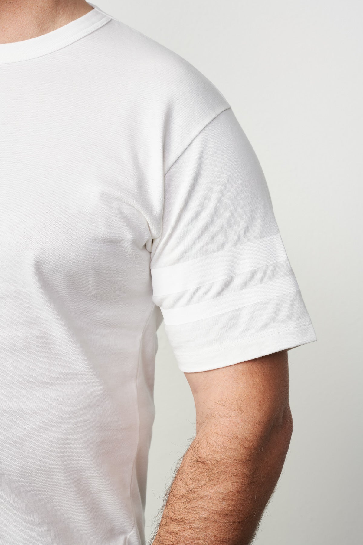 MOMOTARO - T-Shirt MT002 | white