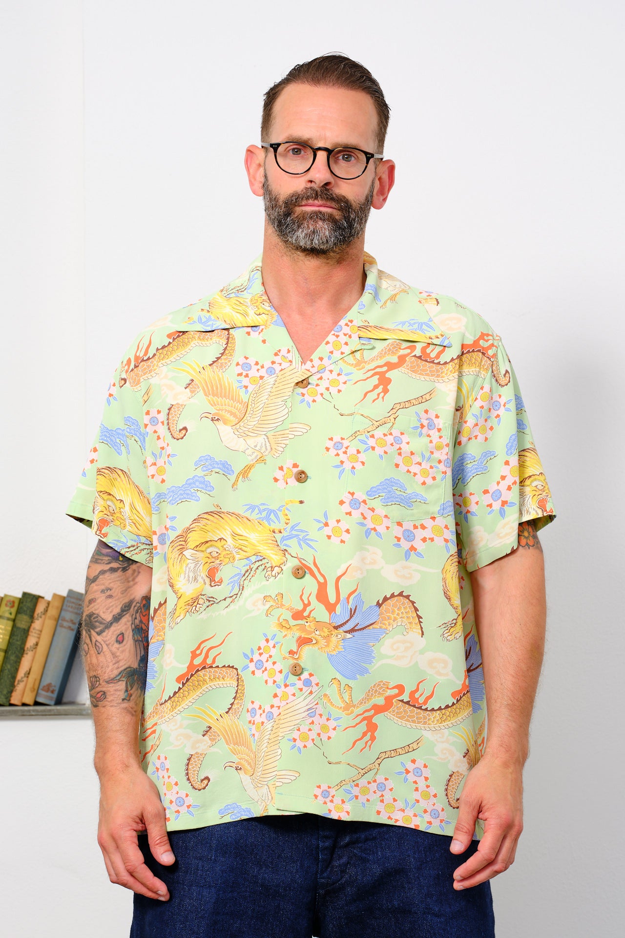 SUN SURF - Aloha Shirt "The Triangular Fight" | green