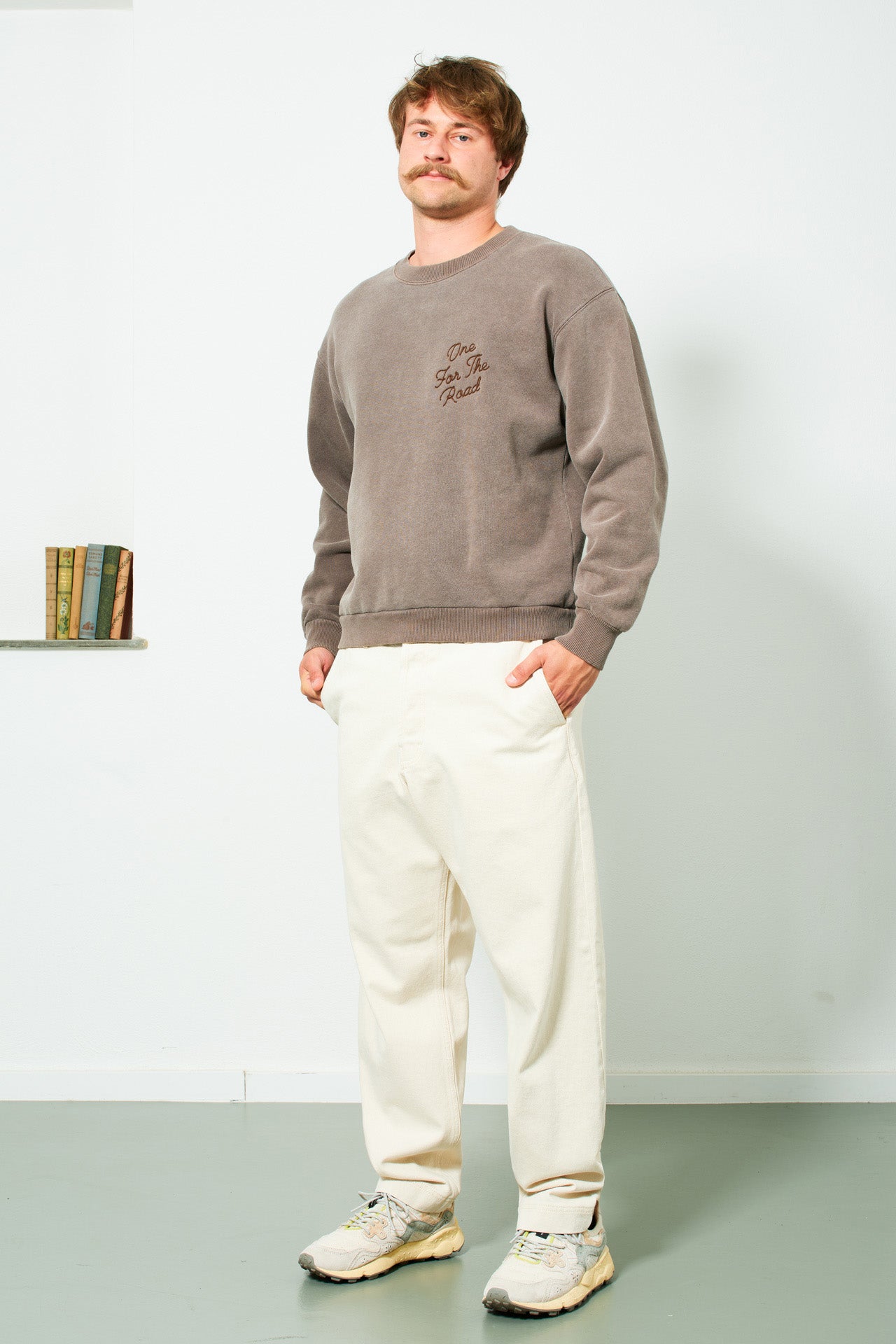 EAT DUST - Sweatshirt DETROIT | coffee brown