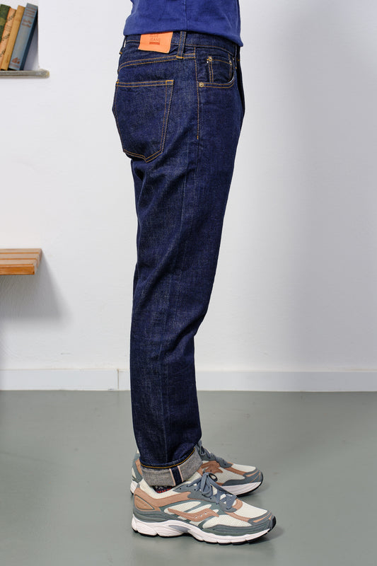 JAPAN BLUE JEANS - Jeans J204 Tapered Fit | ID