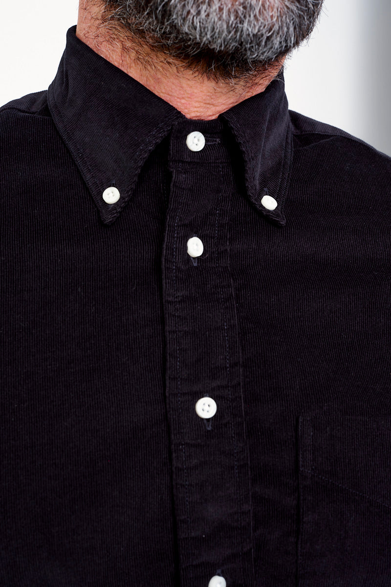 GITMAN Hemd CORDUROY / black (Detail Kragen)